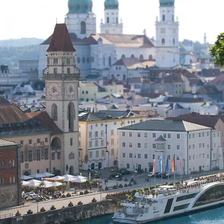 Wilder Mann Hotel 4*